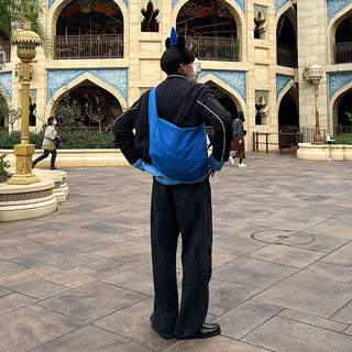 String shoulder bag