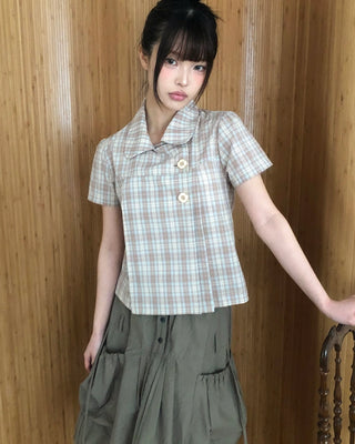Round collar check pattern short-sleeved blouse