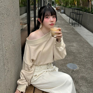 One-shoulder cropped sweatshirt