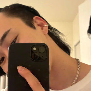 Wave ear cuff