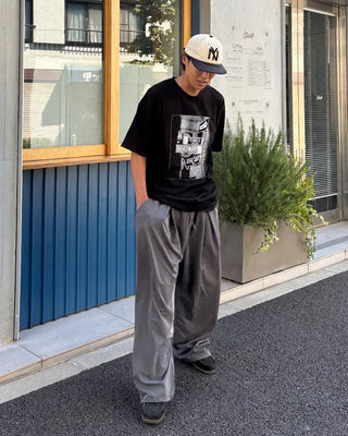 Wide-leg slacks with elastic waistband