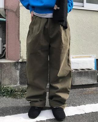 Elastic waistband, two-pleat wide-leg pants