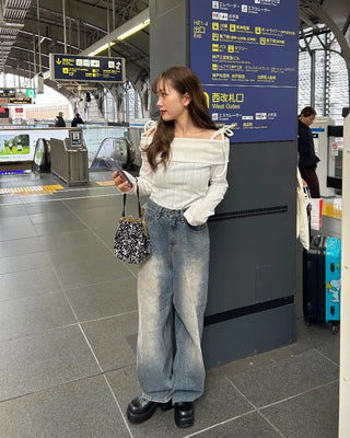 Ribbon Off-Shoulder Knit