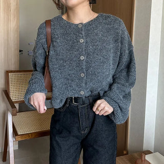 Loose-fitting button-up wool cardigan