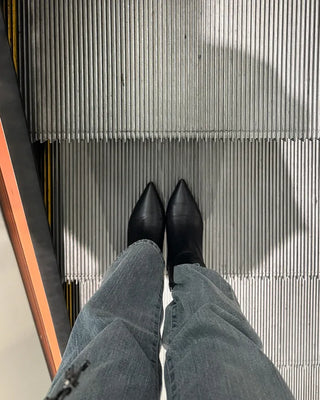Leather pointed-toe ankle boots