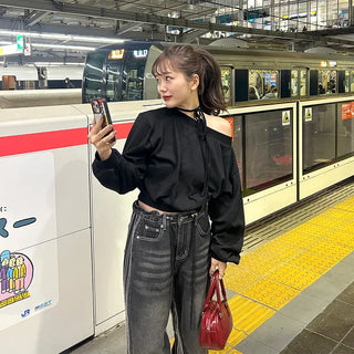 Choker One-Shoulder Sweatshirt