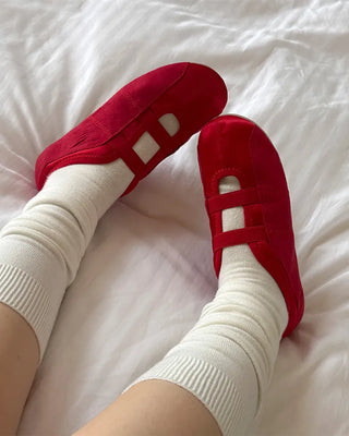 Double-line flat shoes