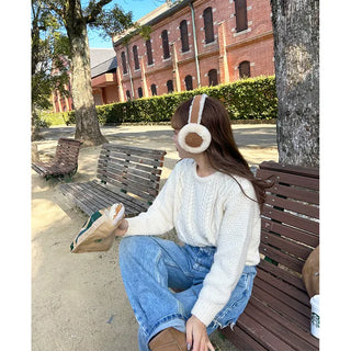 Cable knit
