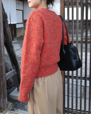 Round neck crop knit