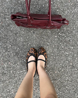 Strap ballet shoes
