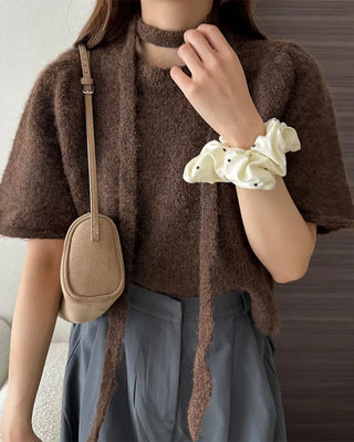 Long tie & short-sleeve knit set