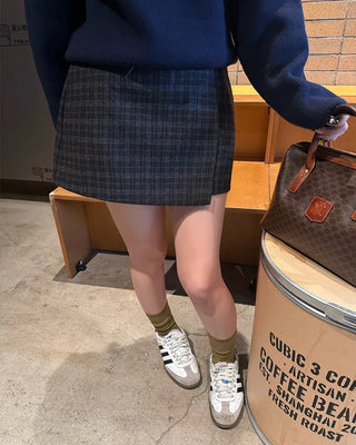 Checkered mini skirt