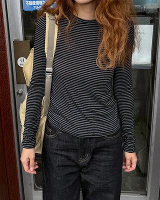 Round neck striped long-sleeve T-shirt
