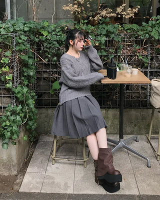 V-neck oversized knit