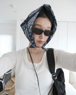 Simple modern pattern scarf