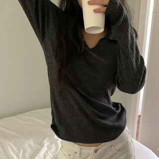 Ribbed collar long-sleeved knit