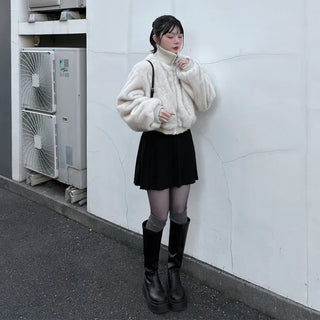 Knitted pleated skirt