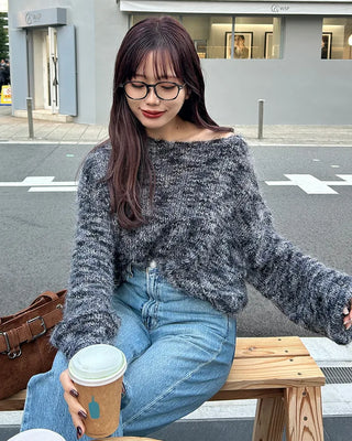 Round neck loose fit knit