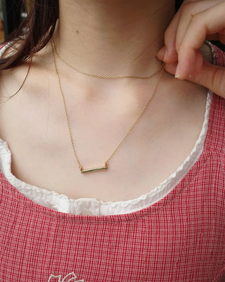 Bar pendant necklace
