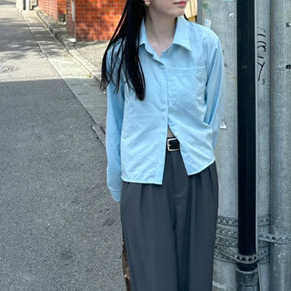 One-pocket cropped shirt