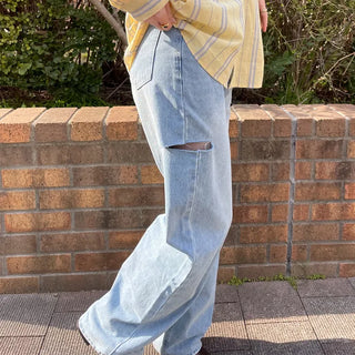 Side-slit vintage denim pants