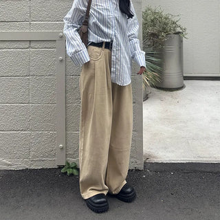 Tucked wide-leg pants