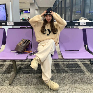 eye logo knit