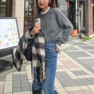 Daily check scarf