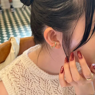 Wave ear cuff