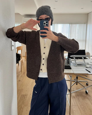 Soft color-blocked V-neck cardigan
