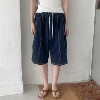 Stitched elastic waist half pants