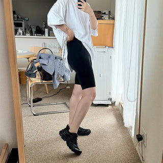 Short biker pants