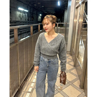 Wrap V-neck knit