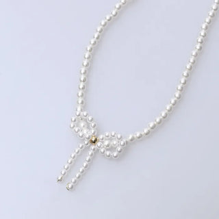 Pearl ribbon necklace
