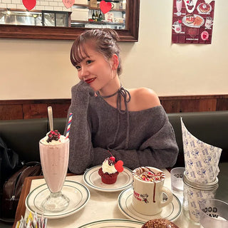 Choker One-Shoulder Knit