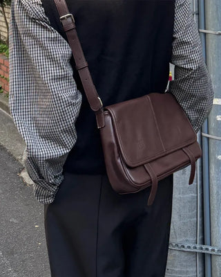 Simple leather crossbody bag