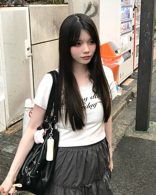 U-neck lace cropped T-shirt