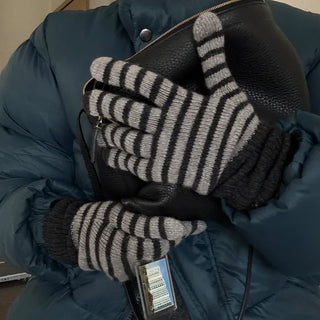 Striped long gloves