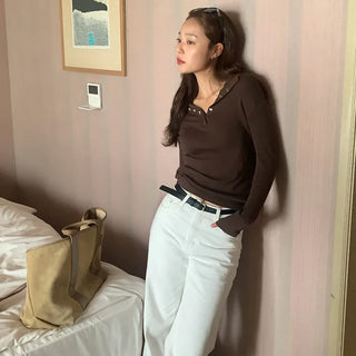 Button-layered turtleneck