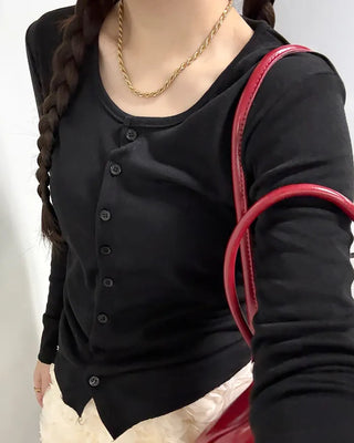 Round button cardigan