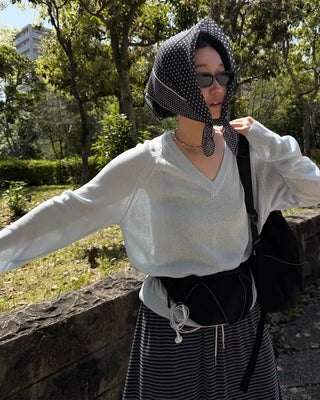 Summer V-neck knit