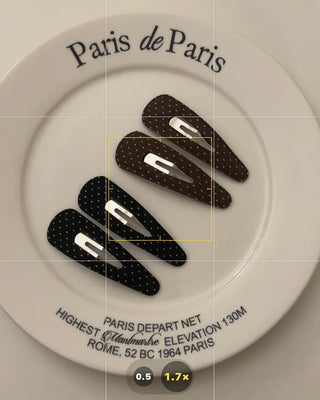 Dot hair clip