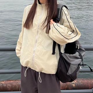 Two-tone windbreaker