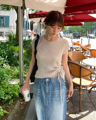 Side-string half-sleeve knit