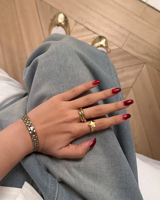 Star motif ring