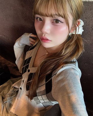 V-neck argyle crop cardigan
