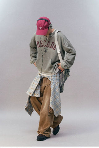 [Monterest] Washed Split-Neck Graphic Sweatshirt