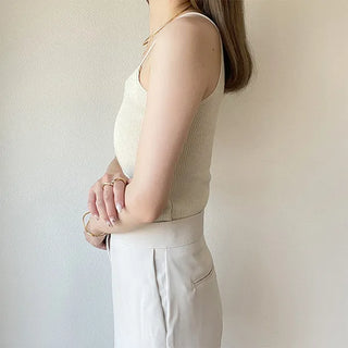 Knit camisole with built-in cups