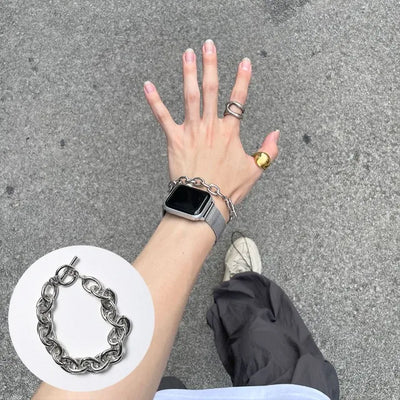 Bold chain bracelet