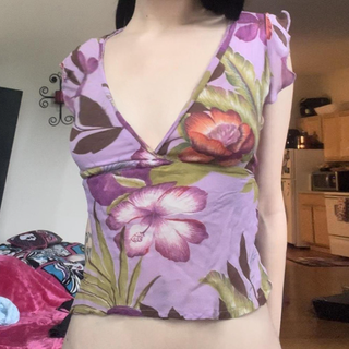 V neck cap sleeve ruffle flower print top